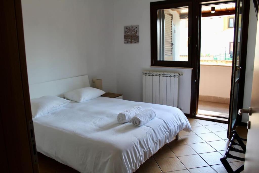 The Garden House Fco, Self Check In And Free Private Parking Lägenhet Fiumicino Exteriör bild